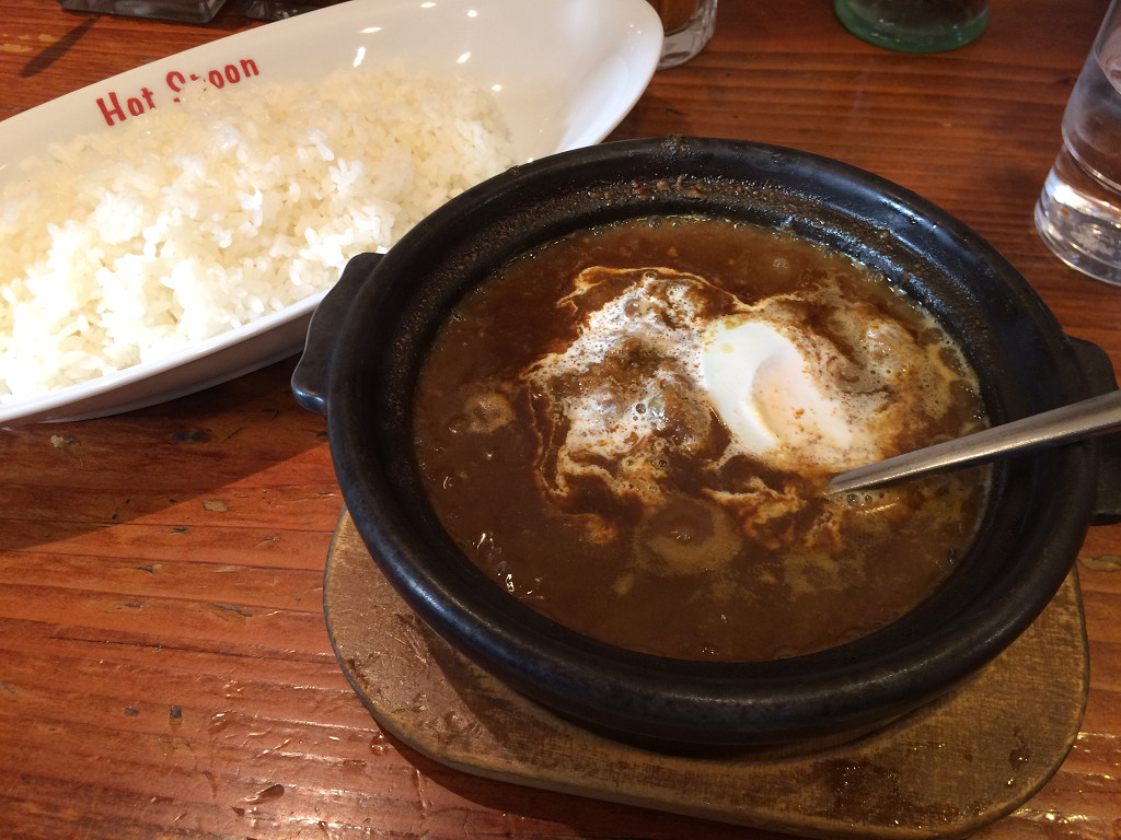 ホットスプーン 牛すじ煮込みカレー