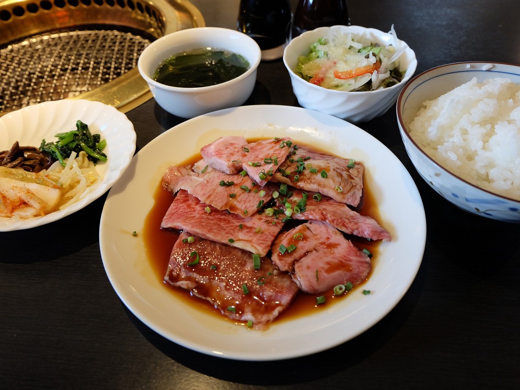 カルビランチ