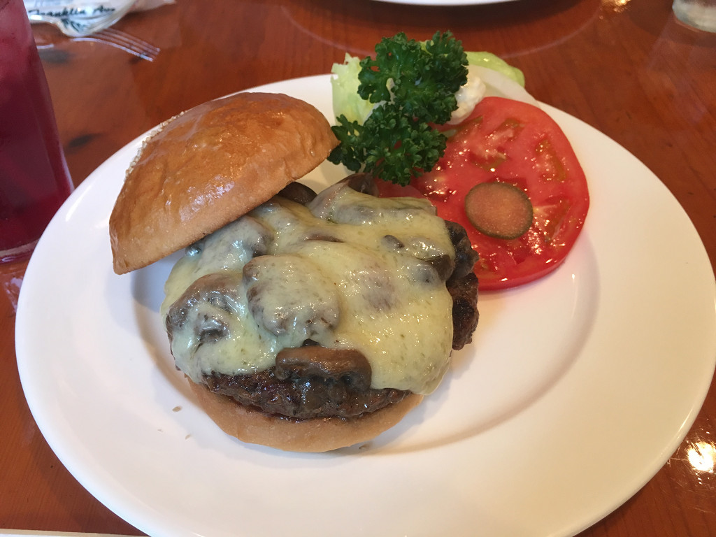フランクリン アベニュー マッシュルームチーズバーガー