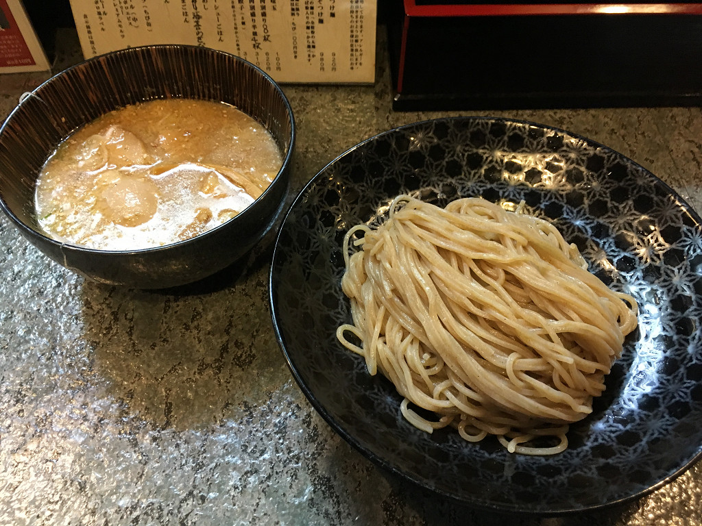 らーめん山頭火 五反田店 醤油つけ麺 そば粉入り麺
