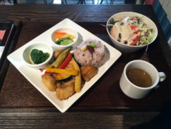 Cantilever Cafe Yanagiya(柳屋)